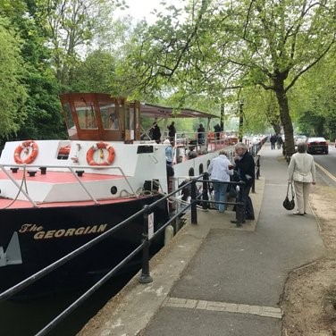 Hertfordshire Canal Boat Cruise & Lunch